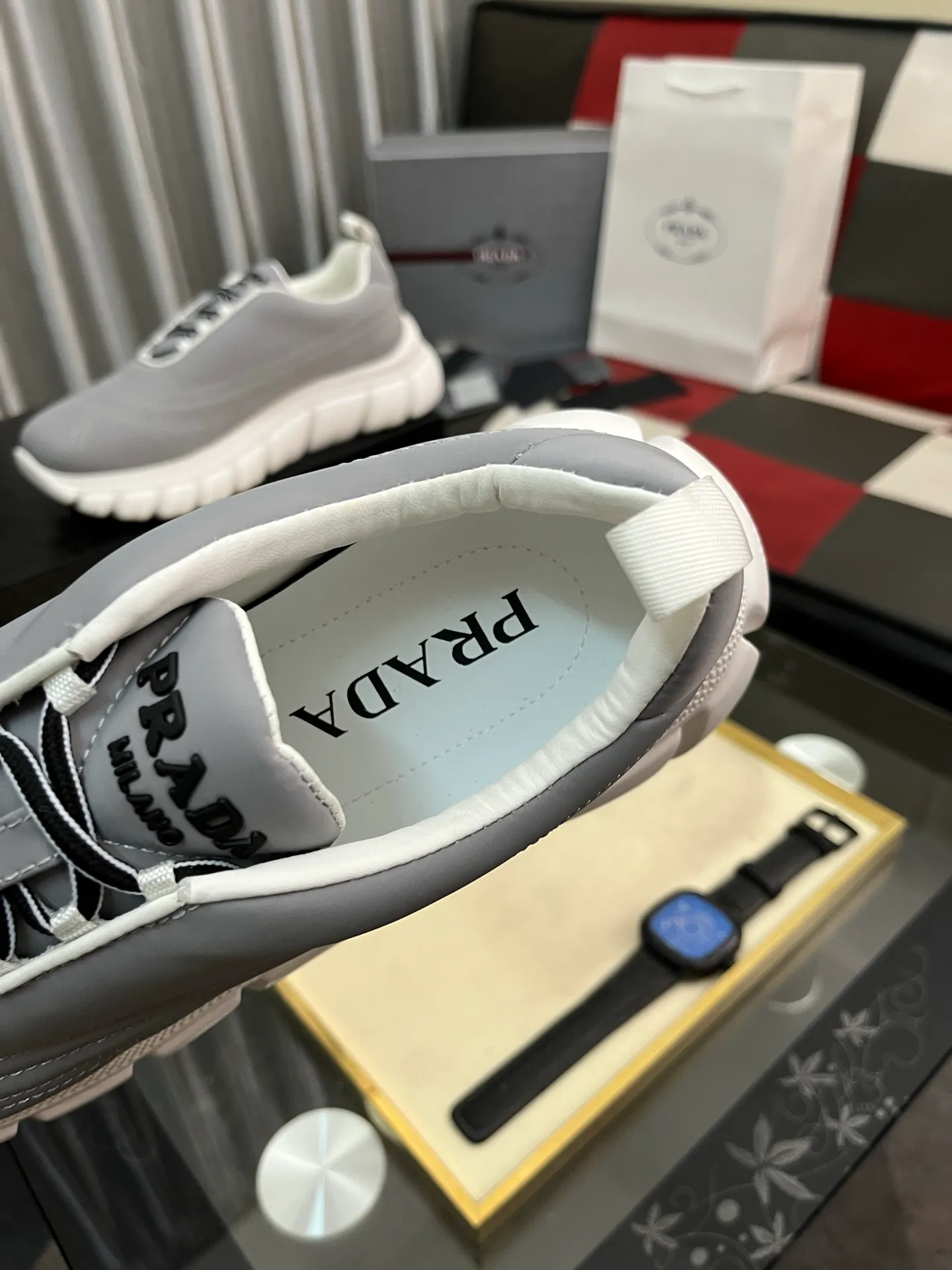 Men's shoes 💰560⌚️⌚️【PRADA】Prada - high-end quality original order 🔍🔍🔍 casual sports shoes - Upper: imported 🔝 Napa calfskin, pebbled calfskin, branded epoxy hollow mesh canvas, shoe body sewn with branded metal fasteners - Lining: water-dyed cowhide - Outsole: ultra-light TPU foam rubber; two-color molded outsole -Ultra-high quality control, fine workmanship, highlighting (high-end, nobility, class) -Size: 38-445️⃣colors available